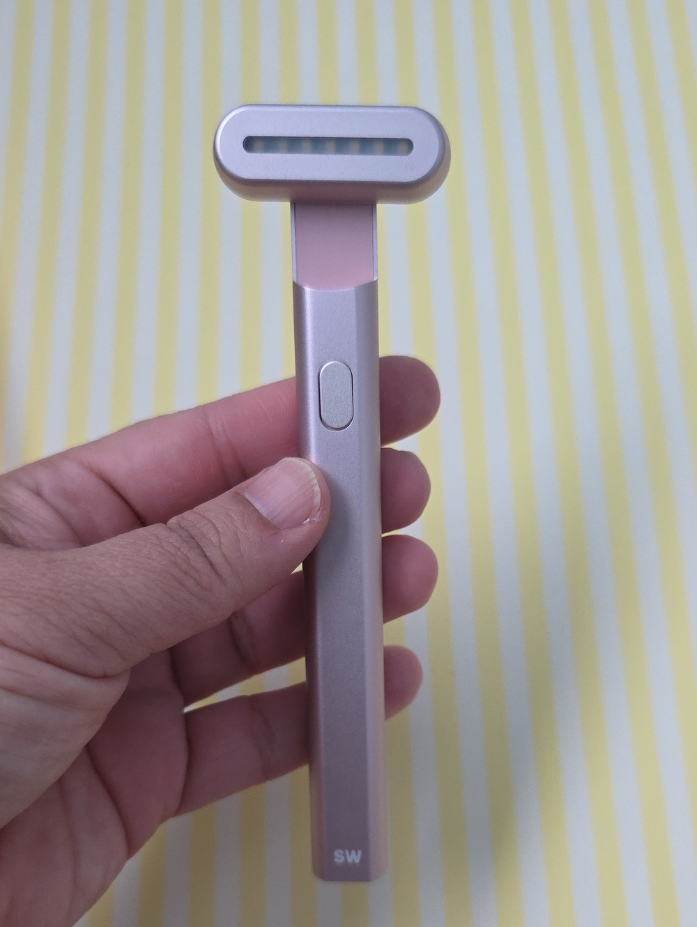 Solawave 4-in-1 Skincare Wand - Picture 9 of 9